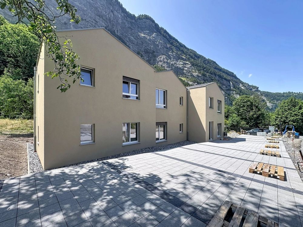 Neue 5.5-Zimmer-Wohnung mit eigenem Garten in Epinassey -  Bild 1
