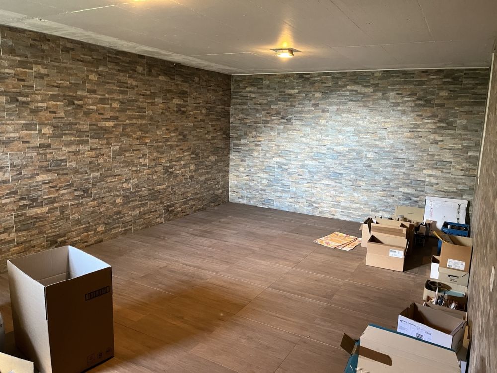 Villa mit  Einlegerwohnung in Leuk-Stadt - Carnotzet/Aufenthaltsraum