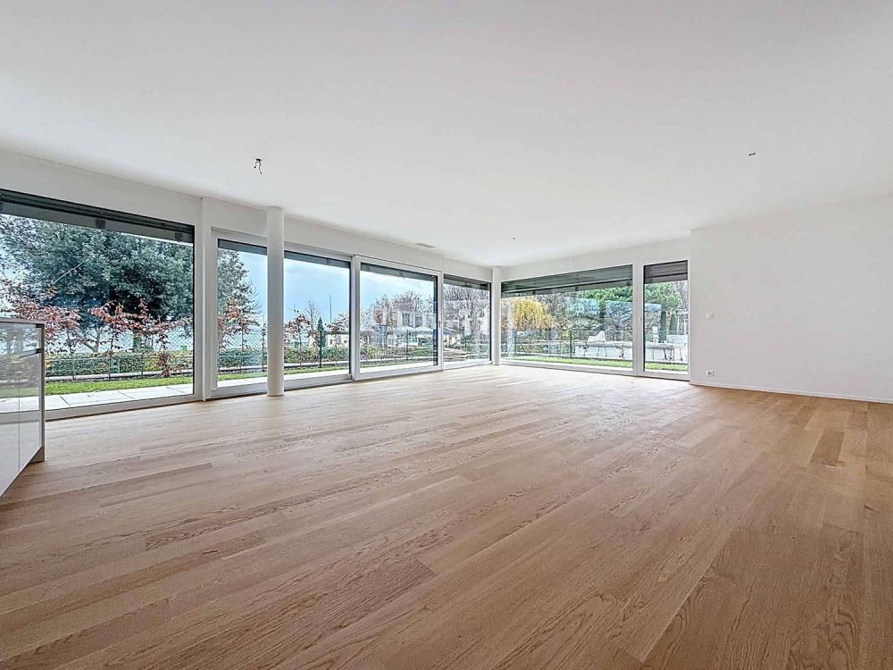 Neue 5.5-Zimmer-Wohnung mit überdachter Terrasse und Garten -  Bild 3