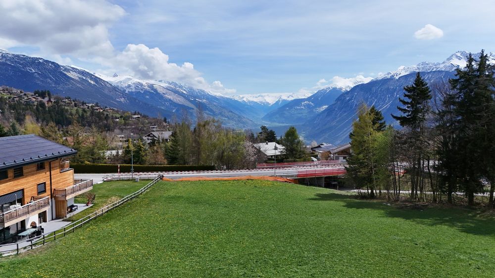 Magnifique appartement de 3,5 pièces avec terrasse et jardin privatif à Crans-Montana ! -  Bild 11