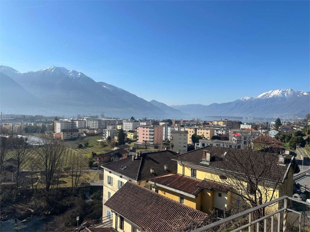 Gordola - Casa unifamiliare allo stato grezzo con splendida vista lago -  Bild 2