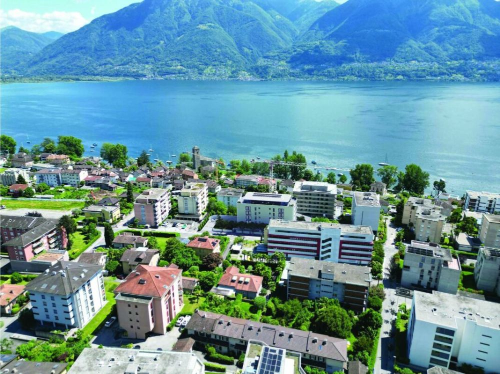 Moderne 3.5-Zi.-Wohnung mit grosszügiger Terrasse und Seesicht -  Bild 1