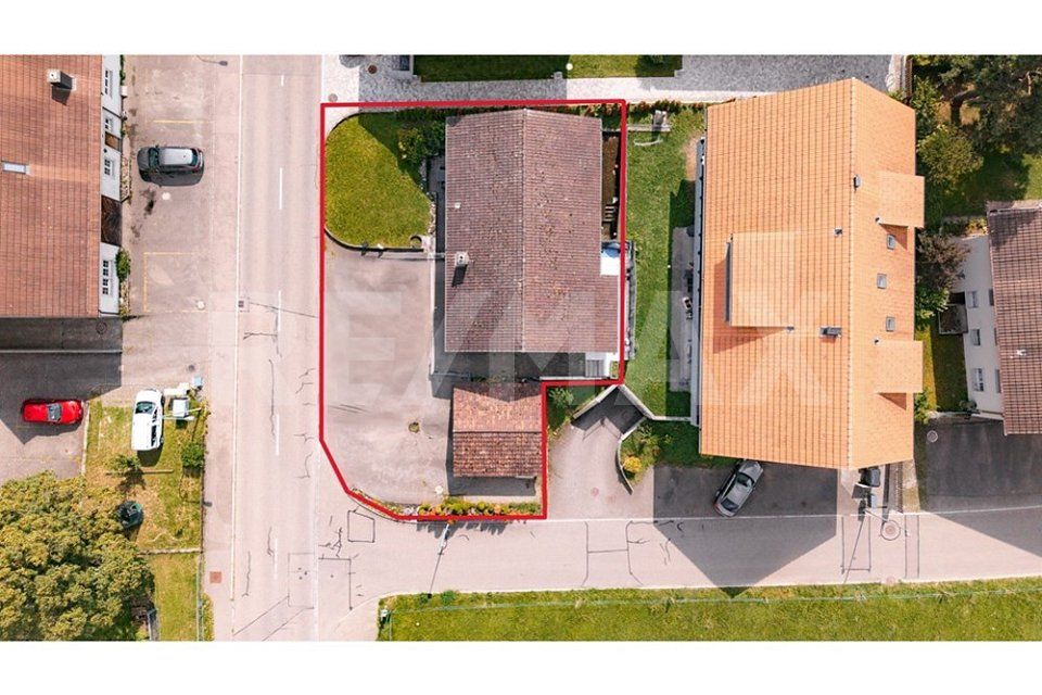 Wohnen oder Investieren | Geräumiges Zwei-Familienhaus mit viel Potenzial -  Bild 2