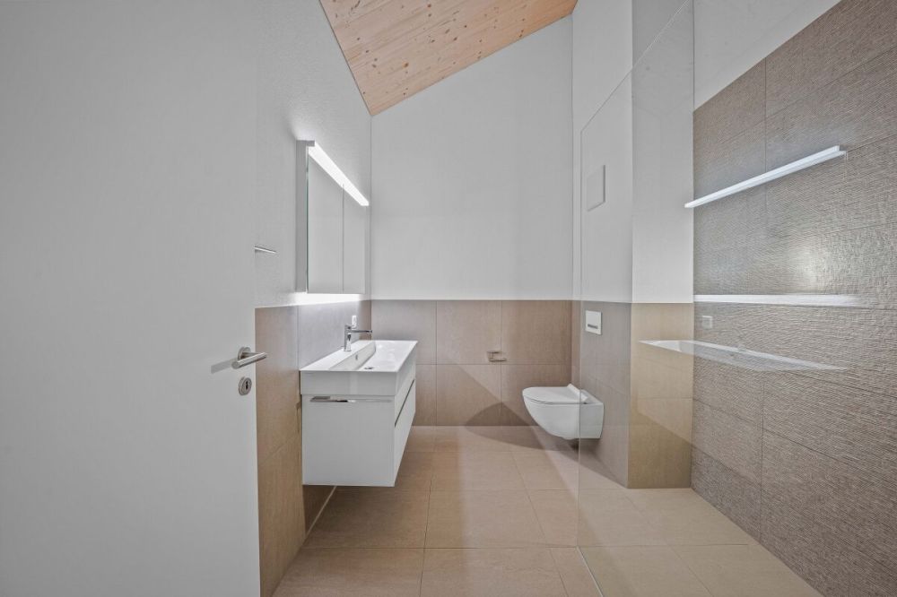 5.5-Zimmer-Dachwohnung - 5.5-Zimmer-Dachwohnung - 7