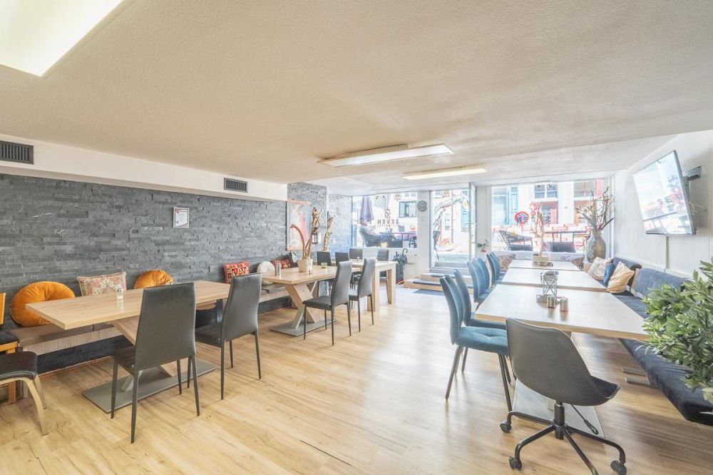 Charmantes Liebhaberobjekt mit attraktiver Rendite - Gewerbefläche