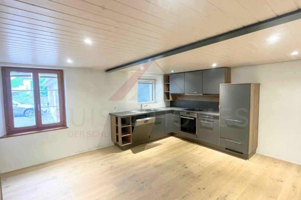 Grosszügiges Zweigenerationenhaus in Grenchen - 14.5 Zimmer, grosses Grundstück und vielseitiges Potenzial - Bild 8