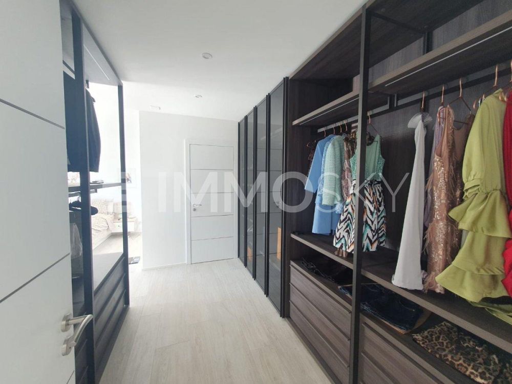 Villa Esclusiva con Piscina e Vista – Nuova Costruzione 2025 - Un Regno per il Tuo Stile