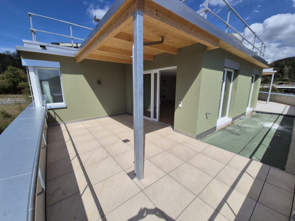 Exklusive Neubau 4.5 Zimmer Attikawohnung mit 2 Balkonen -  Bild 2