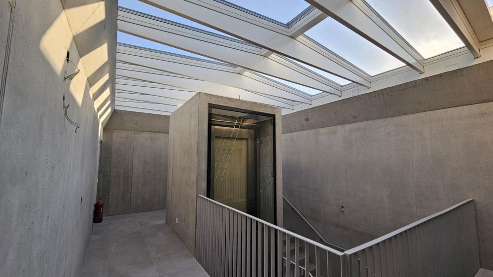 Geräumiges neues Dachgeschoß mit großem Balkon -  Bild 12
