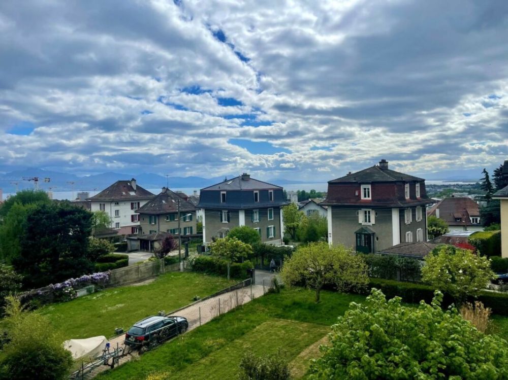 Appartement 3.5 pièces avec échappées sur le lac et les Alpes à Prilly - Bild 3