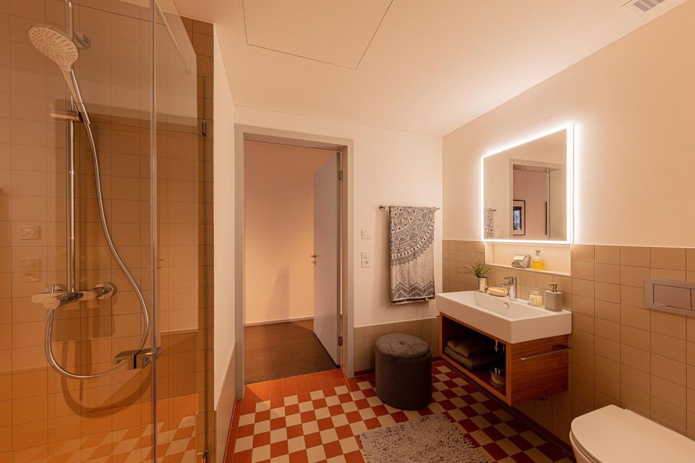 Kompakte und stilvolle 3.5 Zimmerwohnung im 1. OG -  Bild 2