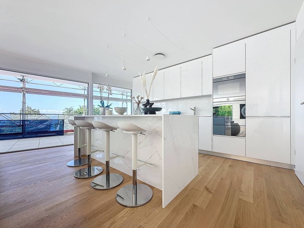 Neue 5.5-Zimmer-Wohnung mit überdachtem Balkon und Dachterrasse -  Bild 6
