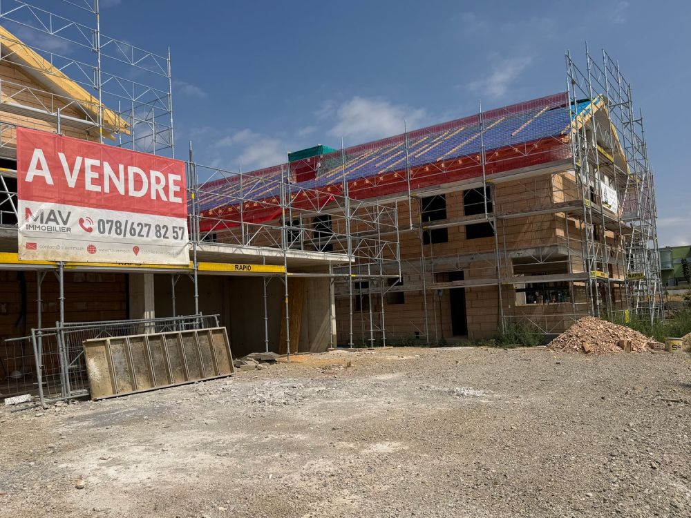 Neu in Lussy (FR) Mehr als 3 Villen verfügbar ! -  Bild 1