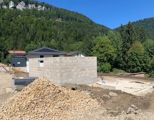 Neue Bauten und Renovierungen Val-de-travers und Kanton Neuchâtel -  Bild 1