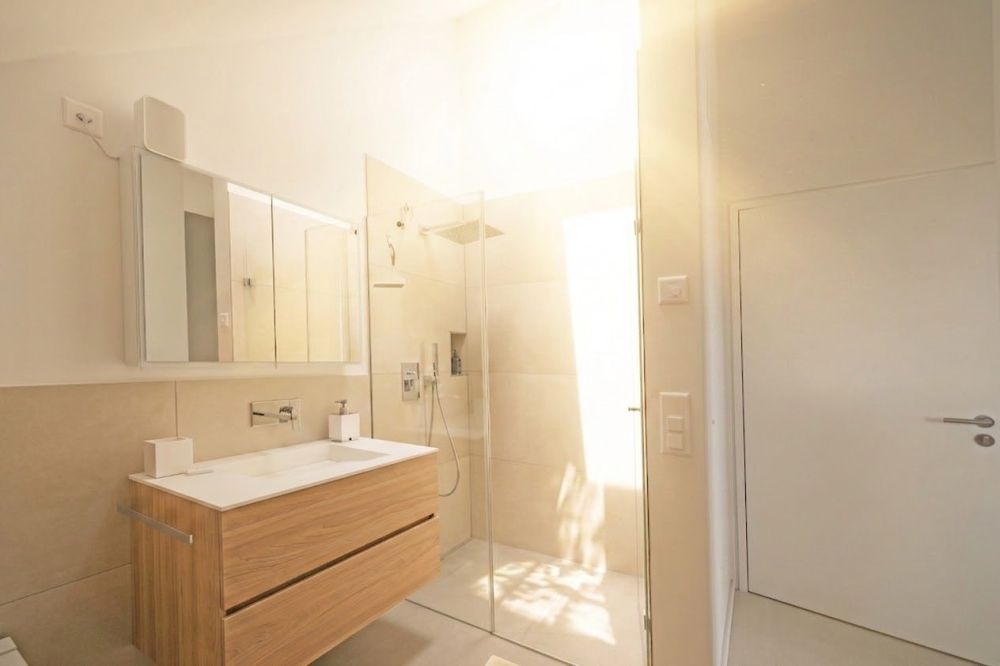 Exklusive 4.5-Zimmer-Dachwohnung: Luxuriöses Penthouse-Feeling über dem Nebelmeer -  Bild 7