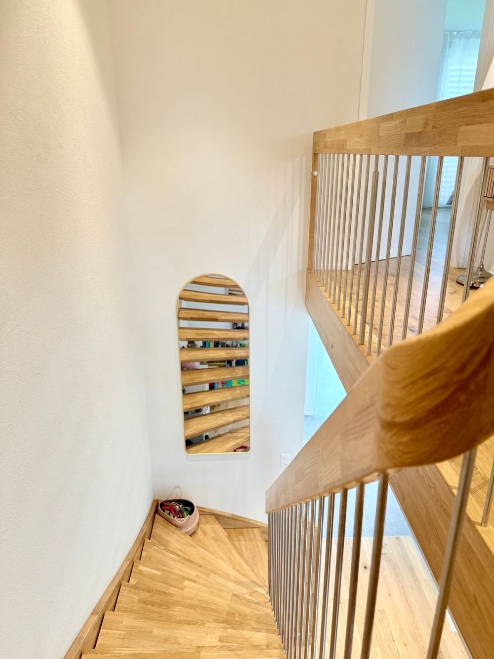 Duplex en attique de 4.5 pièces - Escalier de l'étage 2.