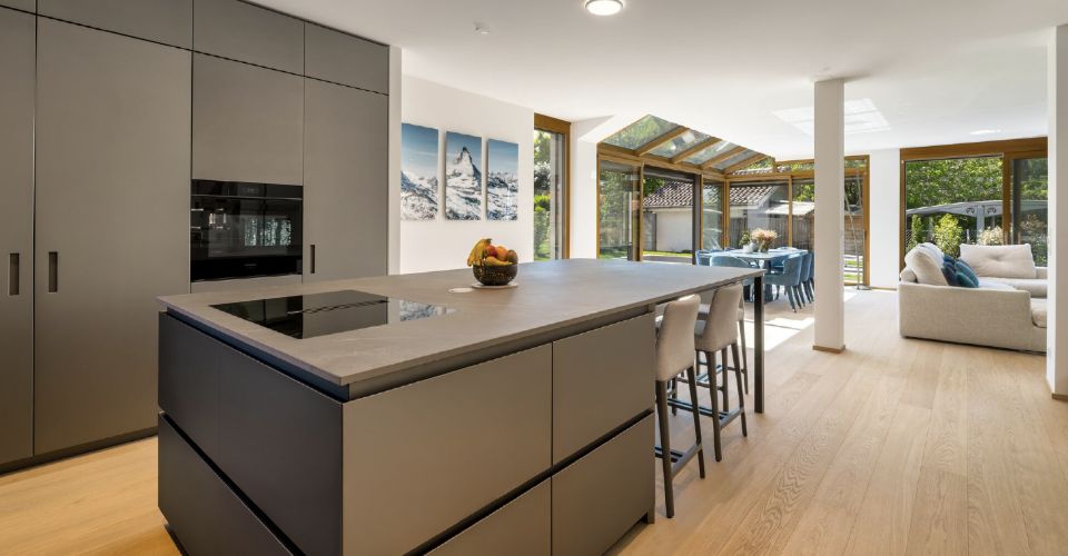 Un écrin contemporain, intérieur raffiné, lumineux, beaux volumes. - Maison 8 pièces - image - 2