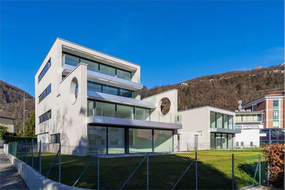 Maroggia splendido 3.5 loc con giardino privato a due passi dal lago -  Bild 1