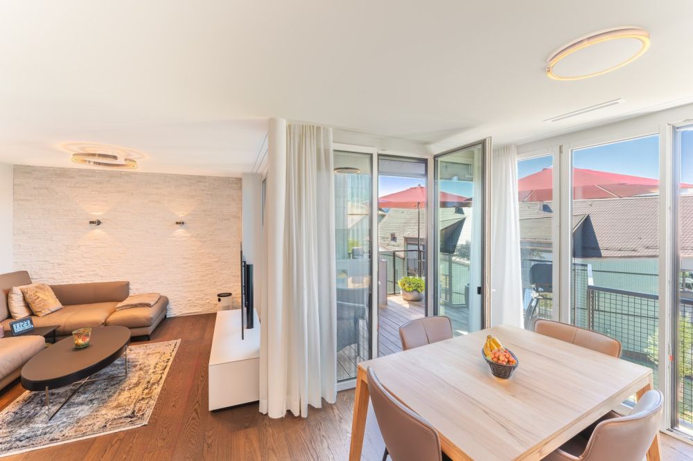 Familienfreundliche 5½ Zimmer-Minergie-Maisonette mit 2 Garagenplätzen im exklusiven Ausbaustandard -  Bild 4