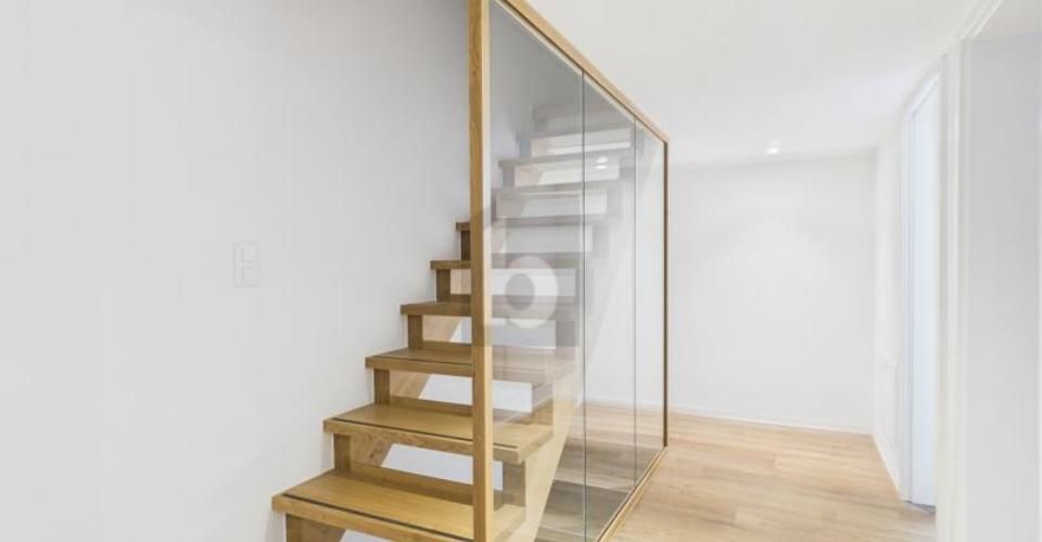HOCHWERTIG KOMPLETT RENOVIERT - Maison jumelée 4.5 pièces - image - 3