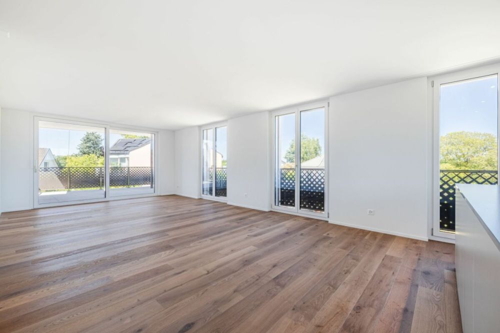 Wohnen mit Komfort: 4.5-Zimmer Neubauwohnung mit sonnigem Balkon -  Bild 4