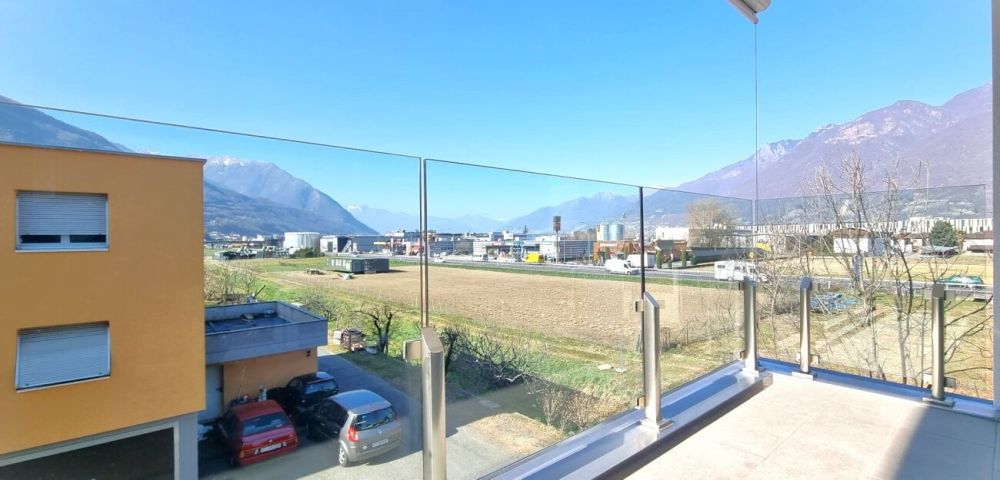 Modern und strategisch gelegene 4.5-Zimmer-Wohnung in Sant'Antonino – Perfekt für alle, die Komfort und Lebensqualität suchen -  Bild 1