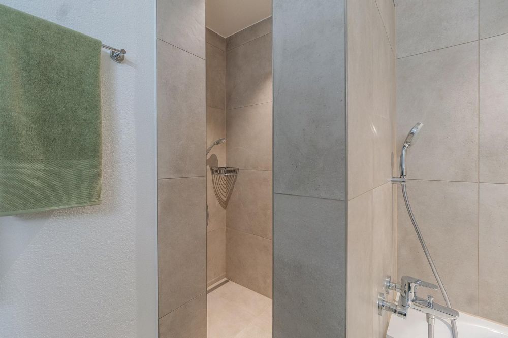 Top moderne Neubauwohnung in der sandgass.ch -  Bild 10