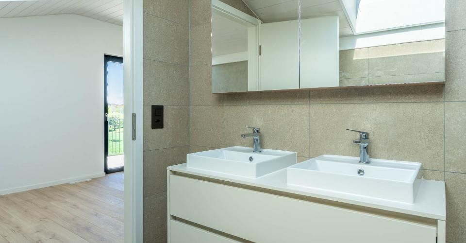 Maison mitoyenne avec 4 chambres, magnifique vue sur les champs et les Alpes - Maison contiguë 5.5 pièces - image - 12