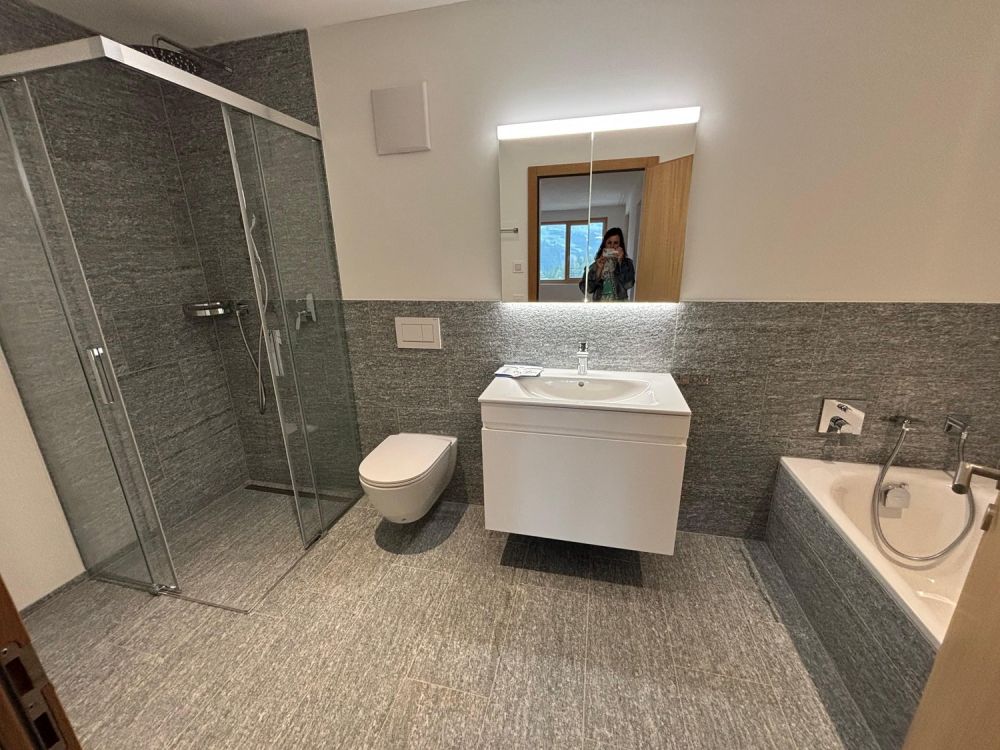 Nigelnagelneue 3.5-Zimmerwohnung - Bild 7