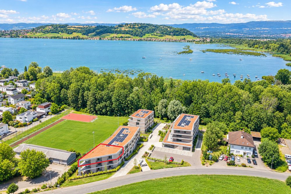 Murtensee vor der Tür - Exklusive 5.5-Zimmer-Dachwohnung - Vogelperspektive