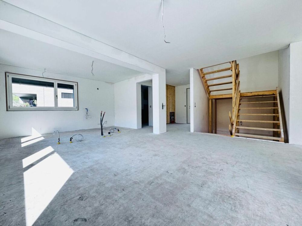 Hochqualitatives 4.5-Zi. EFH - Garten mit Weitsicht, Carport + PP, 3 Nasszellen -  Bild 5
