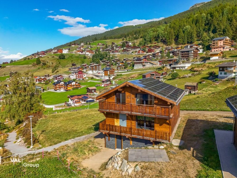 Das letzte Chalet: Neubau mit Zweitwohnsitz in Grächen -  Bild 2