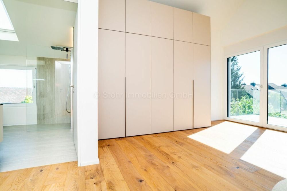 Stilvoller Neubau mit durchdachtem Raumkonzept und vielseitigen Nutzungsmöglichkeiten -  Bild 10