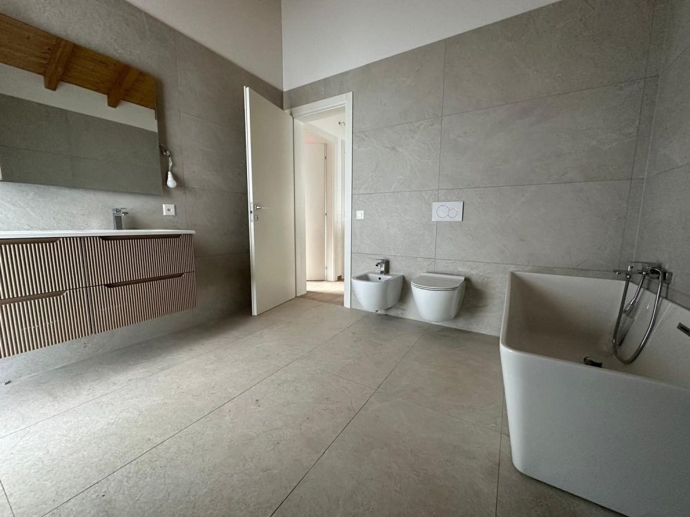 Moderna villetta unifamiliare a Cresciano - Image 11