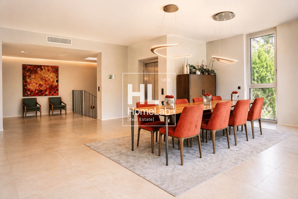 VILLA MODERNA CON PRESTIGIOSA VISTA LAGO -  Bild 2
