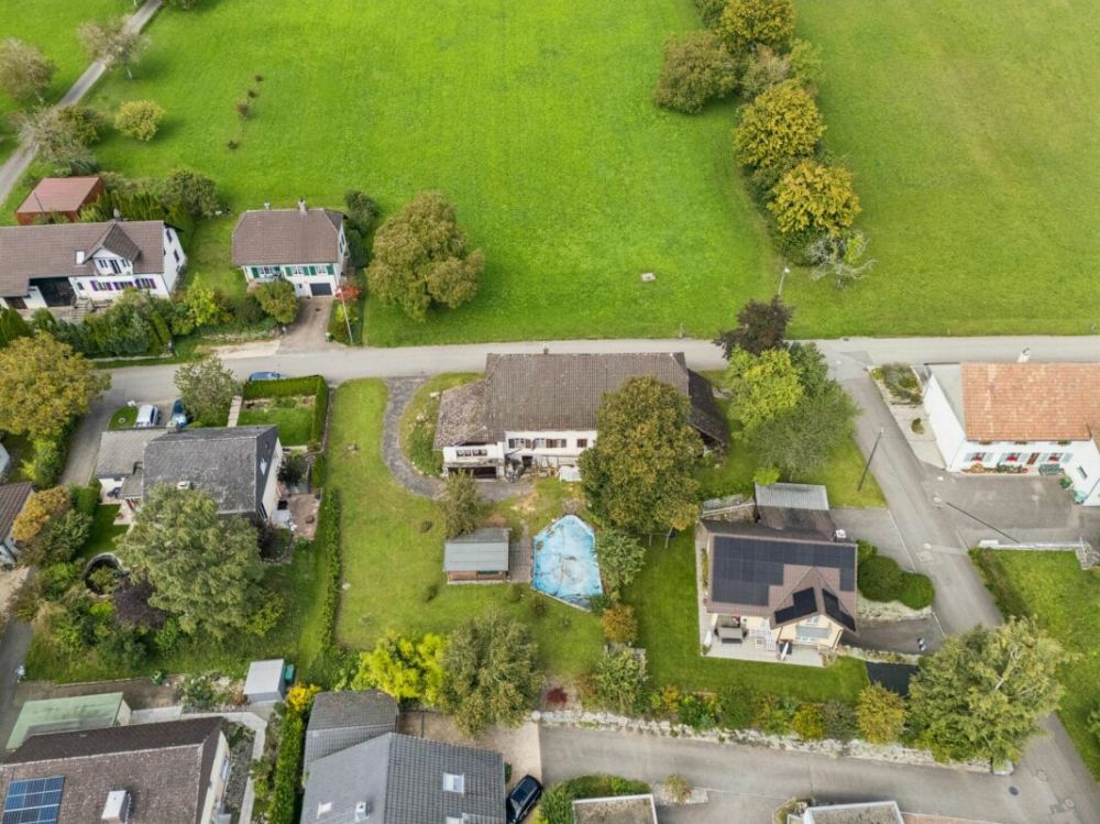 Bauland mit Altbauliegenschaft in Bettlach mit vielseitigen Nutzungsmöglichkeiten - Angrenzend an die Landwirtschaftszone