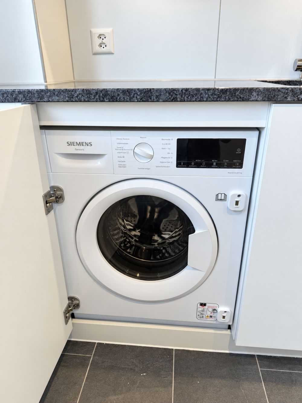 Stilvoll renovierte 2.5-Zimmerwohnung im Dachgeschoss als Erstbezug -  Bild 6