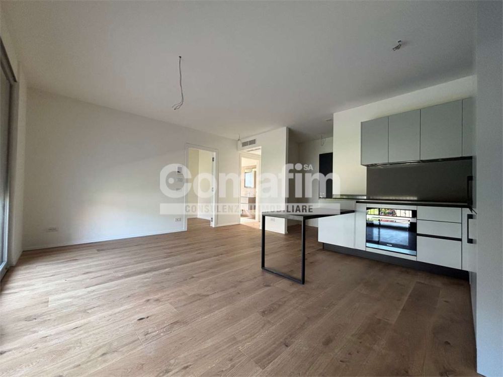 Chiasso : 2.5 locali al 1P - Moderno con terrazzo - Bild 5