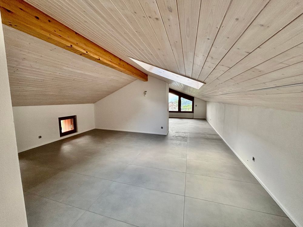 Immersa nella natura, spaziosa casa nel Malcantone con vista sul M. Rosa -  Bild 9