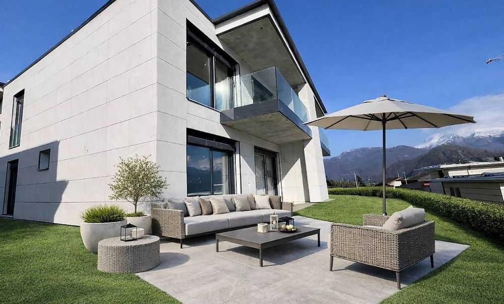 Villa moderna nuova costruzione con giardino privato -  Bild 11