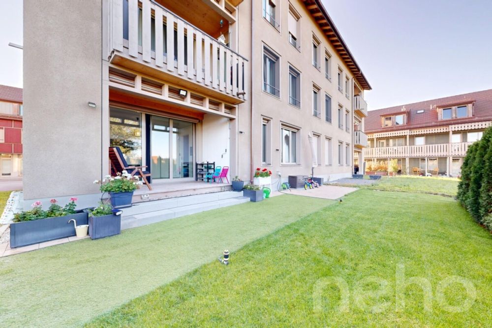 Moderne 5.5-Zimmer-Gartenwohnung an familienfreundlicher Lage -  Bild 1
