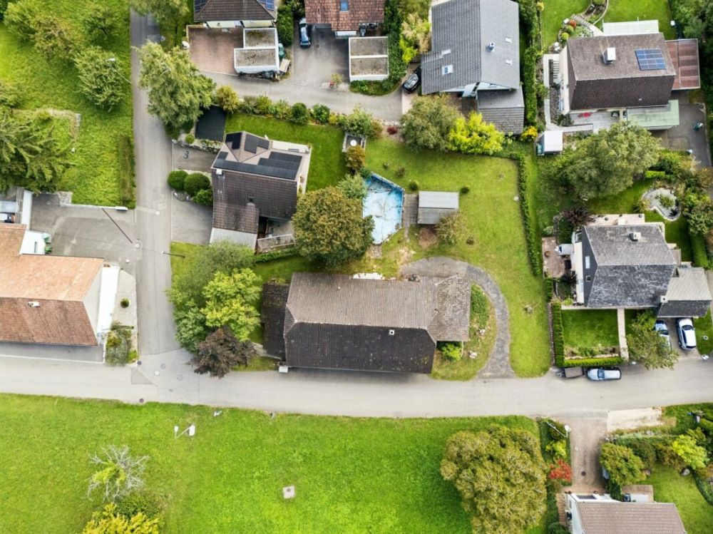 Bauland mit Altbauliegenschaft in Bettlach mit vielseitigen Nutzungsmöglichkeiten - Vogelperspektive