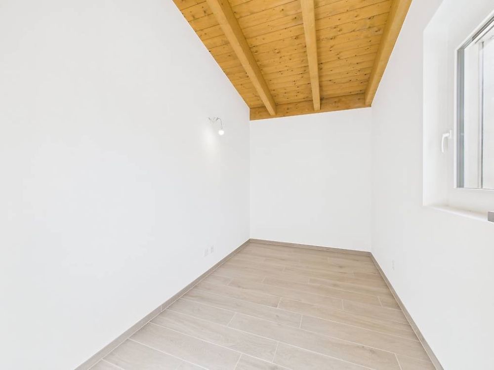 Splendida villa di nuova costruzione a Sant'Antonino - ET035 -  Bild 8