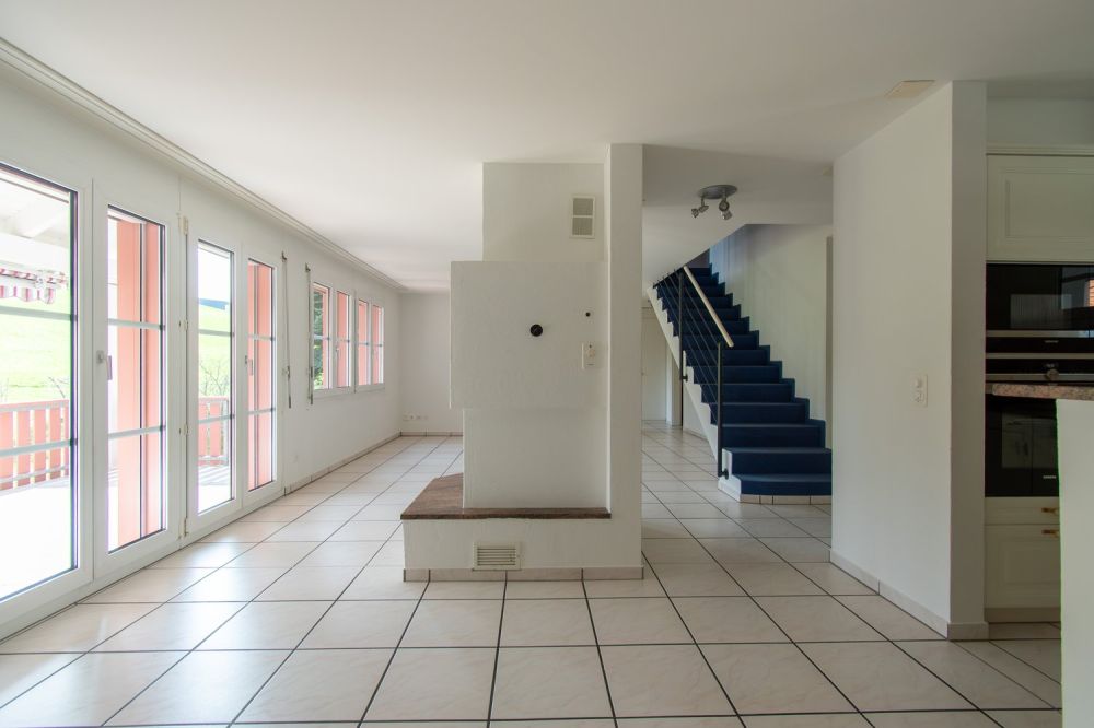 Attraktive 5.5 Zimmer-Maisonette-Wohnung mit Balkon -  Bild 6