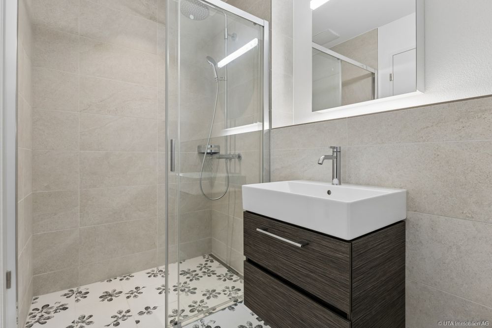 Hochwertige 4-Zimmer-Neubauwohnung mit grosser Terrasse -  Bild 9