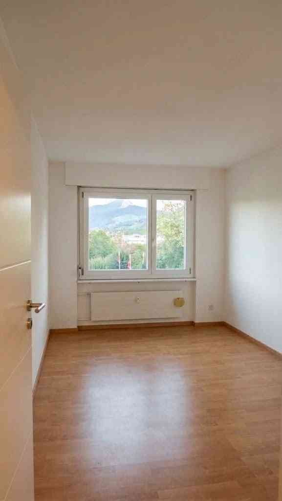 3.5 - Zimmer-Wohnung im steuergünstigen Altendorf (SZ) -  Bild 9