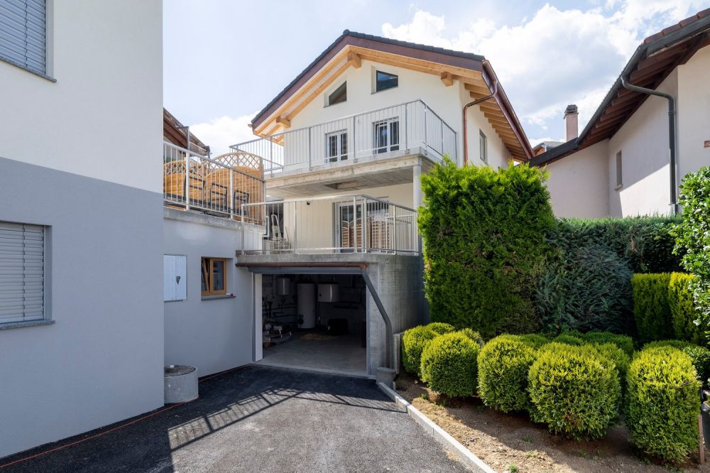 Neubau, Reihenhaus - Garage