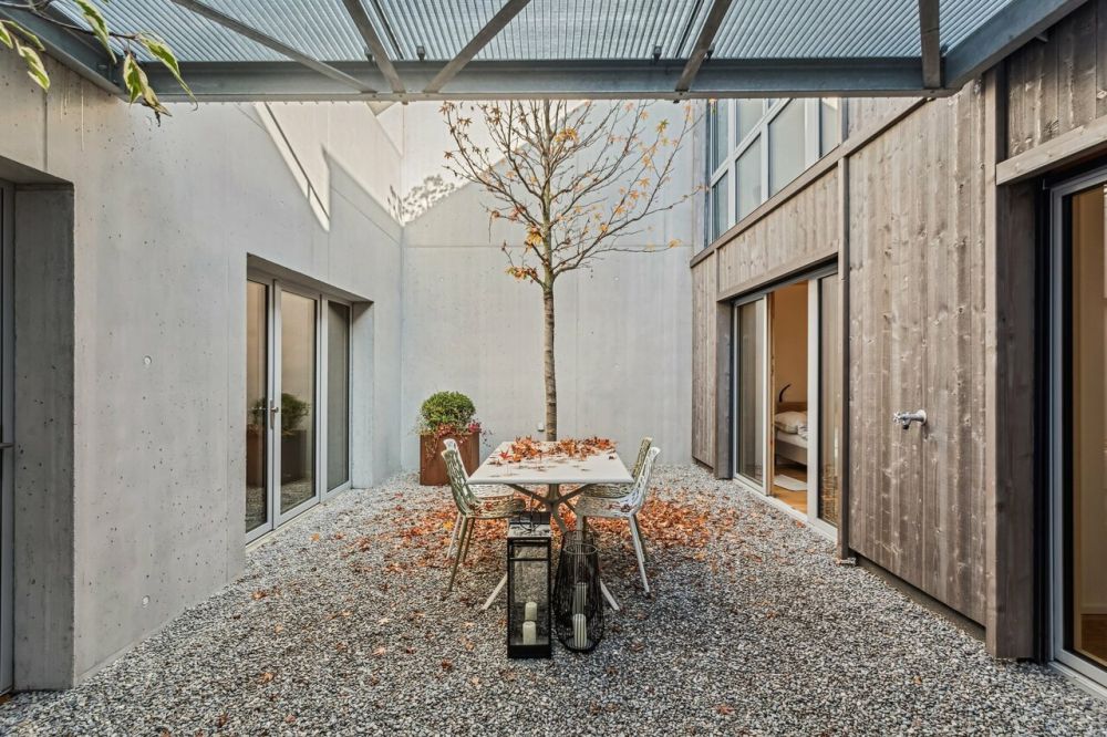 Opportunité ! Magnifique villa contemporaine aux portes de Fribourg - Patio