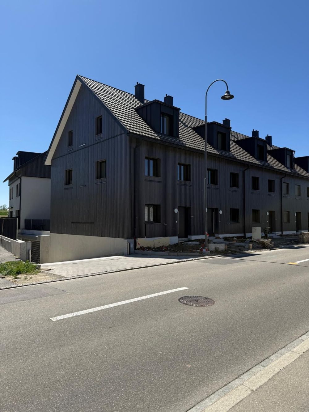Modernes 5.5-Zimmer-Reihenhaus in Oberneunforn – Minergie-zertifiziert -  Bild 2