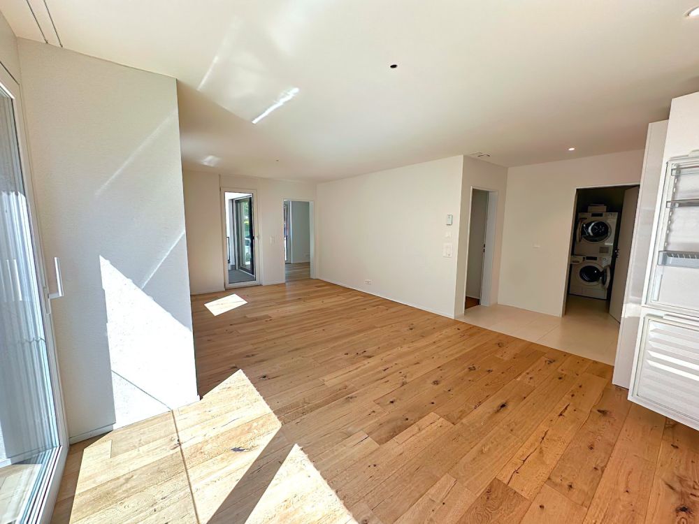 Moderne 3.5-Zimmer-Erdgeschosswohnung in Niederurnen -  Bild 3